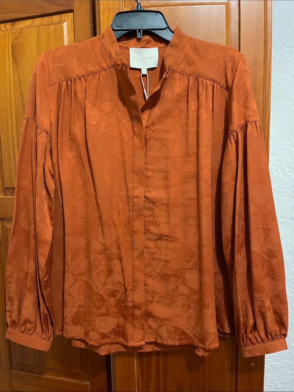 Stella Forest Rust Textured Long-Sleeve Blouse